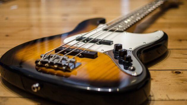 clases de bajo en Barakaldo